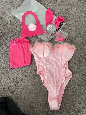 Fashion Nova Like It’s Hard 5 Piece Bunny Set